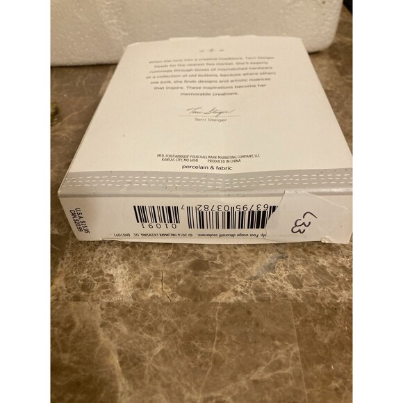 Hallmark Keepsake Graduation Day Photo Frame Porcelain Fabric Ornament 2016 NEW - Picture 6 of 6